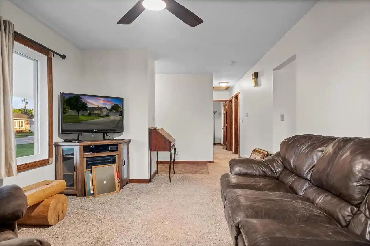 Homes for sale in La Crosse, WI | 2509 Western Avenue Avenue, La Crosse, WI 54603 | MLS# 1965057