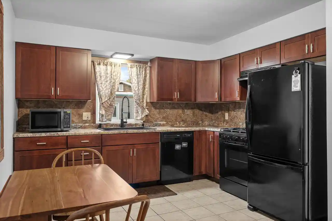 Homes for sale in La Crosse, WI | 2509 Western Avenue Avenue, La Crosse, WI 54603 | MLS# 1965057
