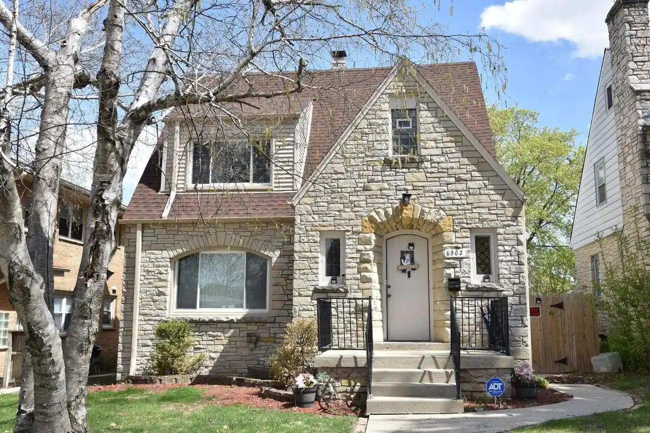 Homes for sale in Milwaukee, WI | 6502 W Medford Avenue Avenue, Milwaukee, WI 53218 | MLS# 1965063