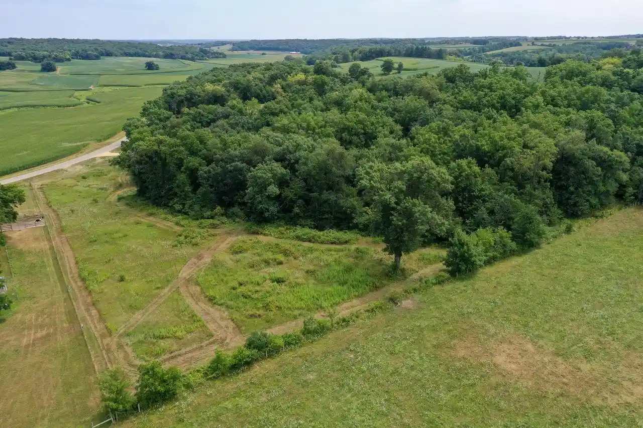 4th image of 1147 Acres County Road Jg, Mount Horeb, WI 53572 | MLS# 2024694