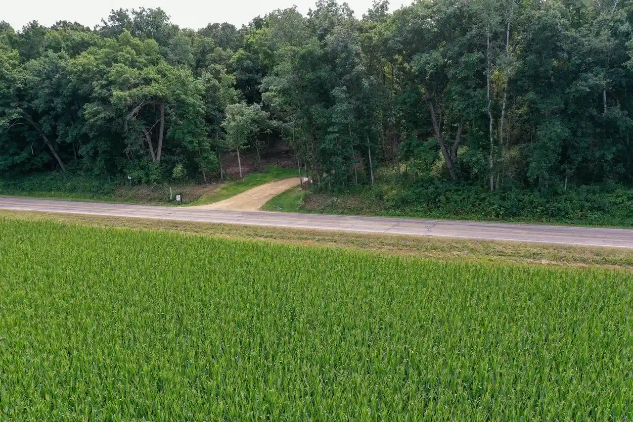 3rd image of 33 Acres County Road Jg, Mount Horeb, WI 53572 | MLS# 2024700