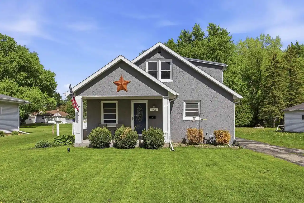 Homes for sale in Appleton, WI | 1420 N Owaissa Street Street, Appleton, WI 54911 | MLS# 50326538
