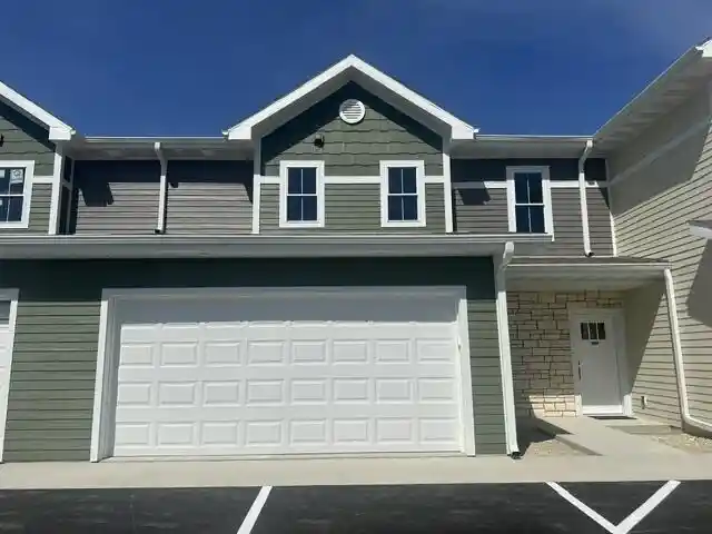 1st image of 204 Settlers Dr Dr, Jefferson, WI 53549 | MLS# 1965089