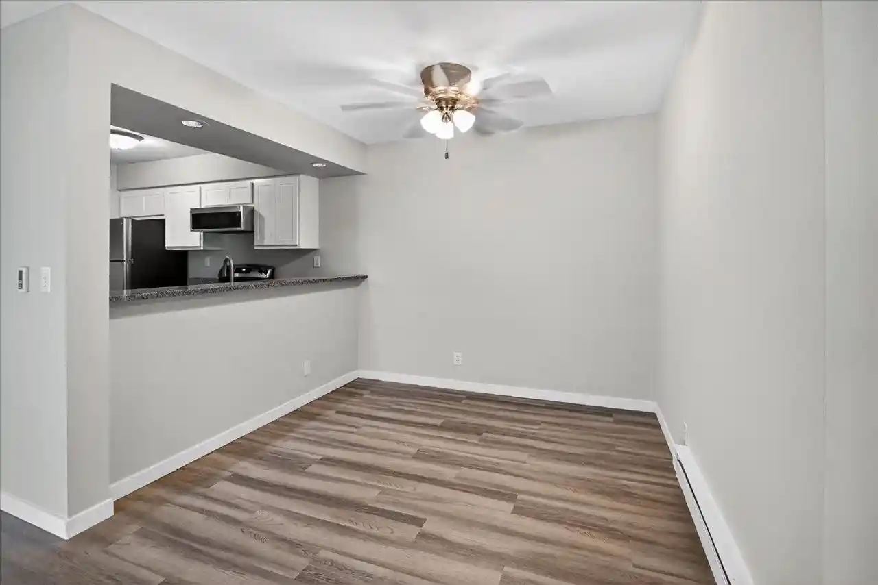 3rd image of 503 Whispering Pines Wy Wy, Fitchburg, WI 53713