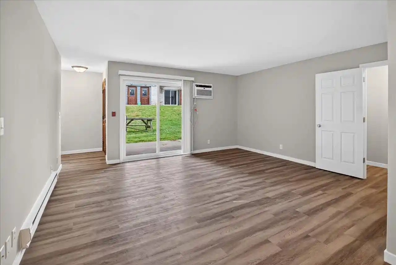 image of 503 Whispering Pines Wy Wy, Fitchburg, WI 53713