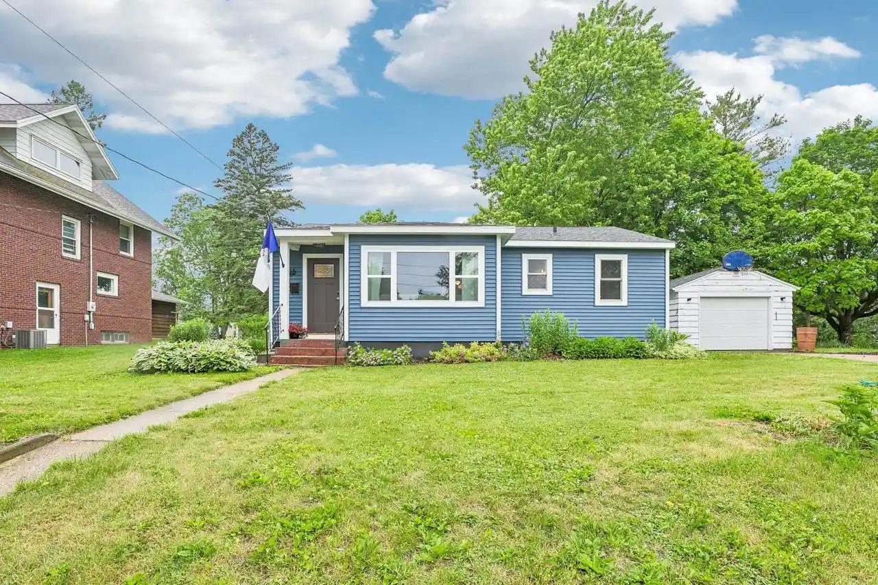 Homes for sale in Mount Horeb, WI | 306 Lake Street Street, Mount Horeb, WI 53572 | MLS# 2024731