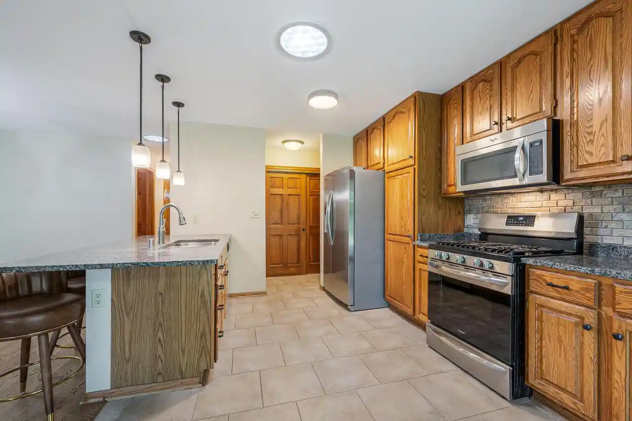 Homes for sale in Mequon, WI | 11014 Mequon Square Dr Dr, Mequon, WI 53092 | MLS# 1965143
