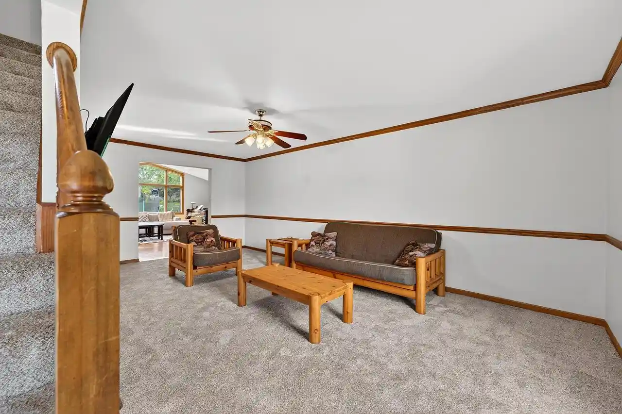 Homes for sale in Hartford, WI | 62 E Prospect Court Court, Hartford, WI 53027 | MLS# 1965155