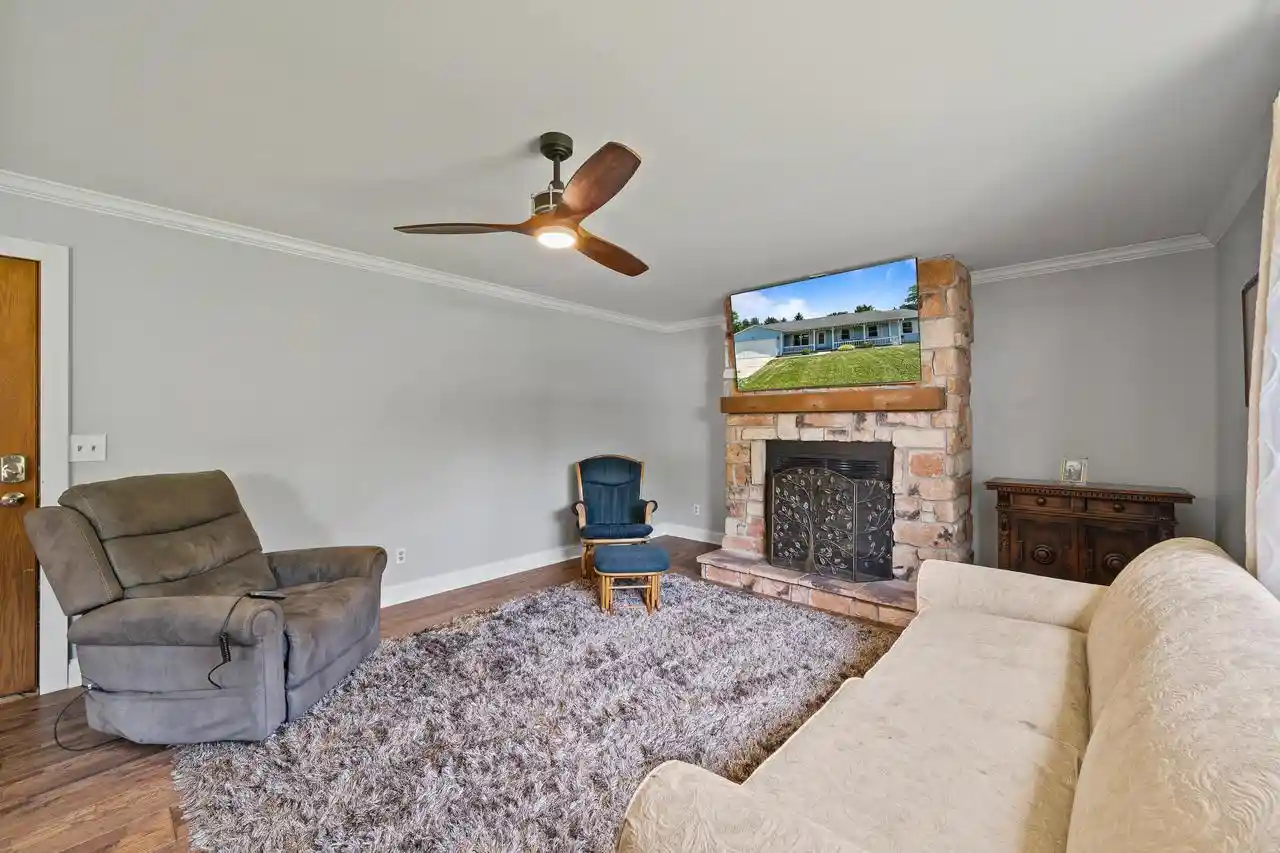 Homes for sale in Twin Lakes, WI | 11705 334Th Avenue Avenue, Twin Lakes, WI 53181 | MLS# 1965176