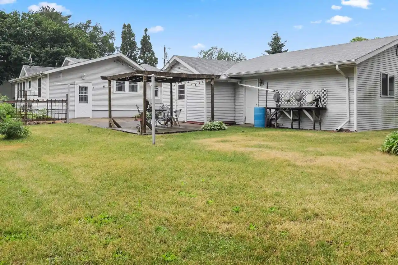 Homes for sale in Brodhead, WI | 802 E 7Th Avenue Avenue, Brodhead, WI 53520 | MLS# 2024753