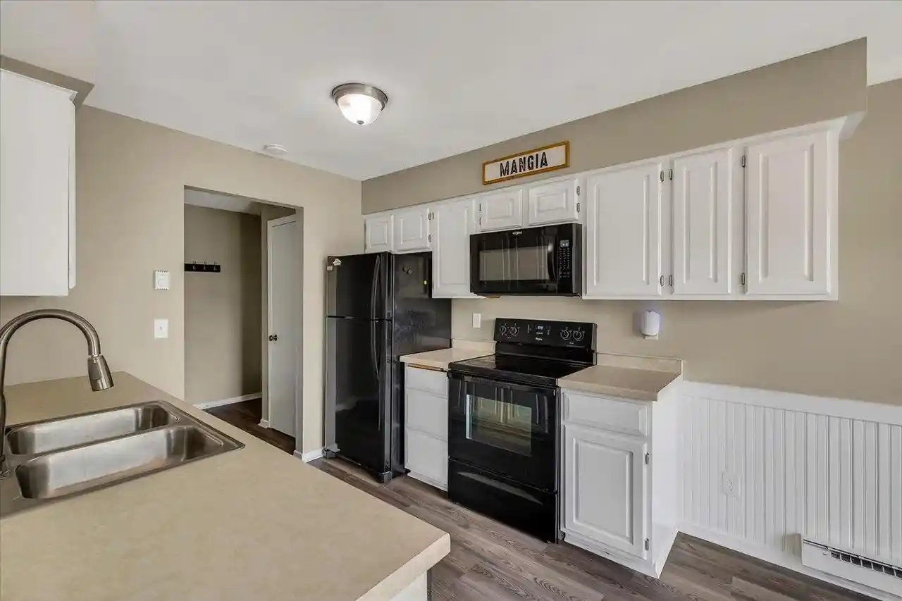 2nd image of 1617 Mckenna Blvd Blvd, Madison, WI 53711