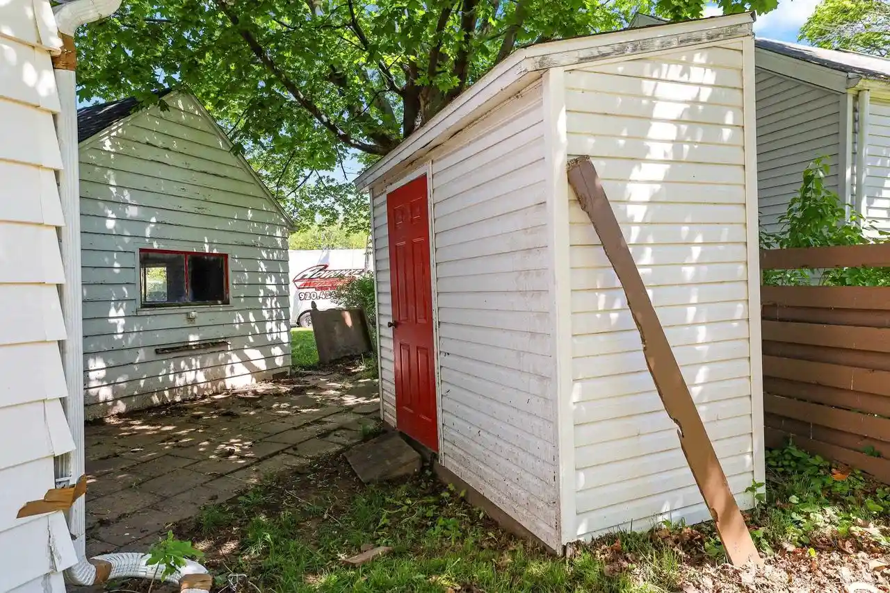 Homes for sale in Appleton, WI | 1120 N Badger Avenue Avenue, Appleton, WI 54914 | MLS# 50326573