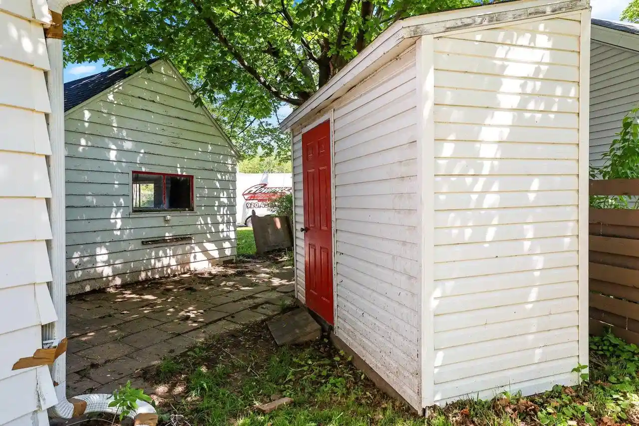 Homes for sale in Appleton, WI | 1120 N Badger Avenue Avenue, Appleton, WI 54914 | MLS# 50326573