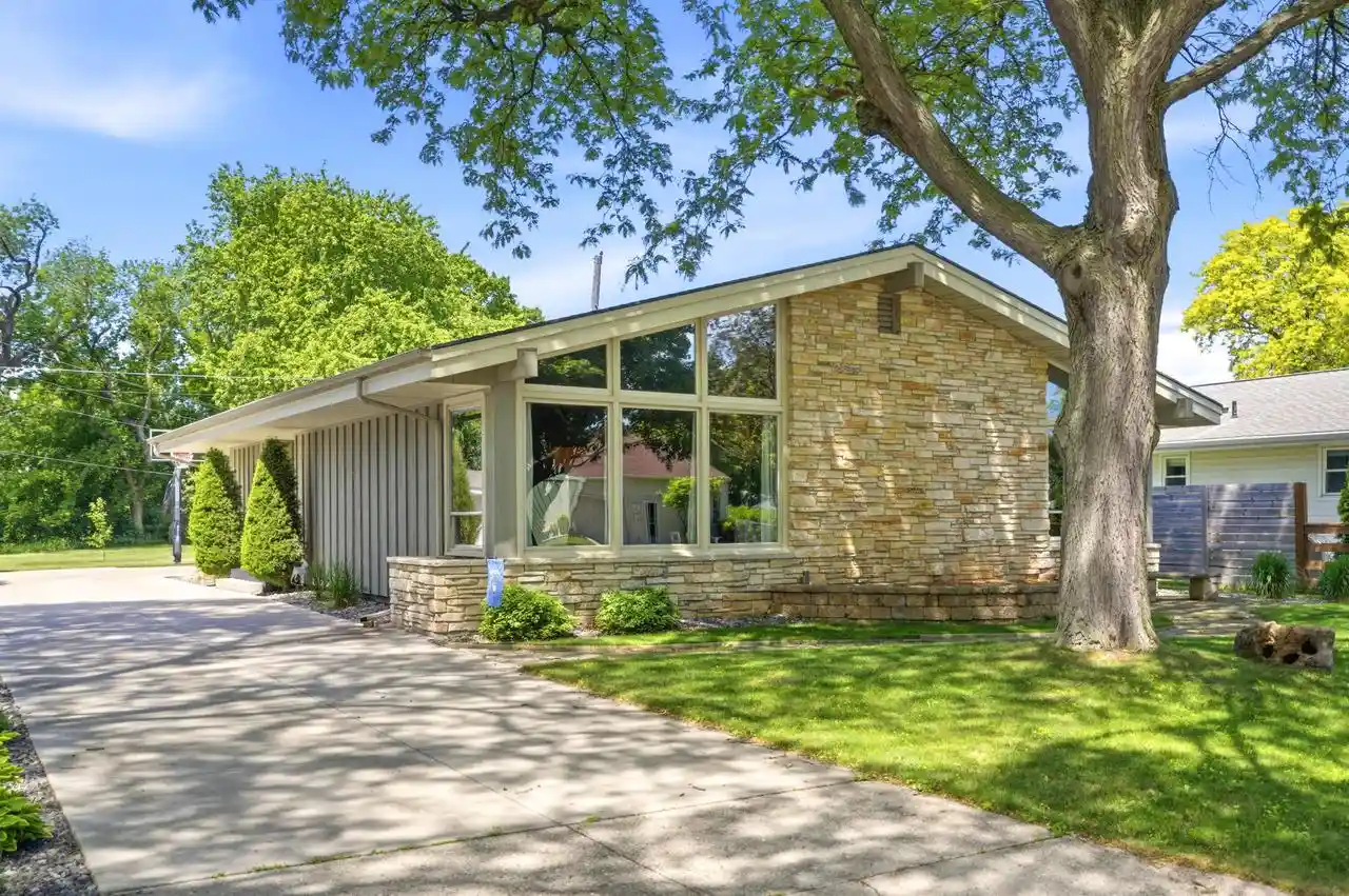 Homes for sale in Fond Du Lac, WI | 74 S Reserve Street Street, Fond Du Lac, WI 54935 | MLS# 1965202