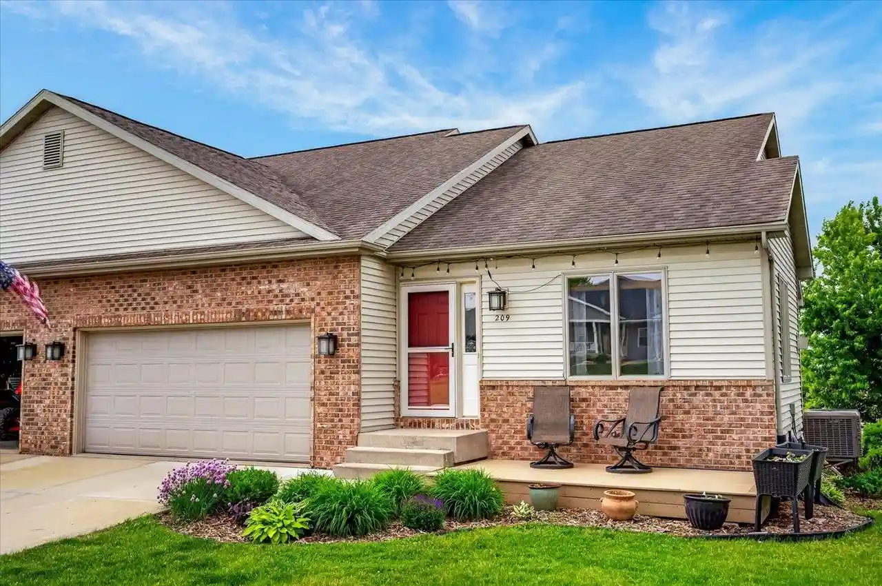 Homes for sale in Mount Horeb, WI | 209 W Gonstead Road Road, Mount Horeb, WI 53572 | MLS# 2024775