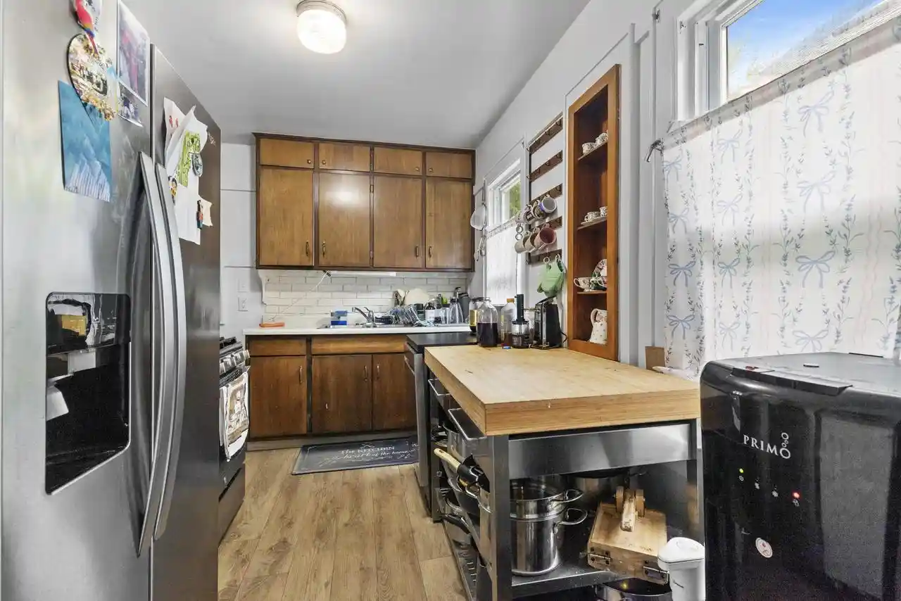 Homes for sale in South Milwaukee, WI | 1017 N Chicago Avenue Avenue, South Milwaukee, WI 53172 | MLS# 1965238