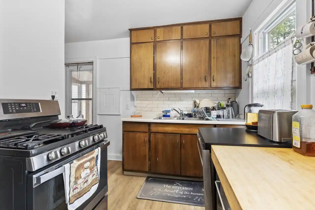 Homes for sale in South Milwaukee, WI | 1017 N Chicago Avenue Avenue, South Milwaukee, WI 53172 | MLS# 1965238