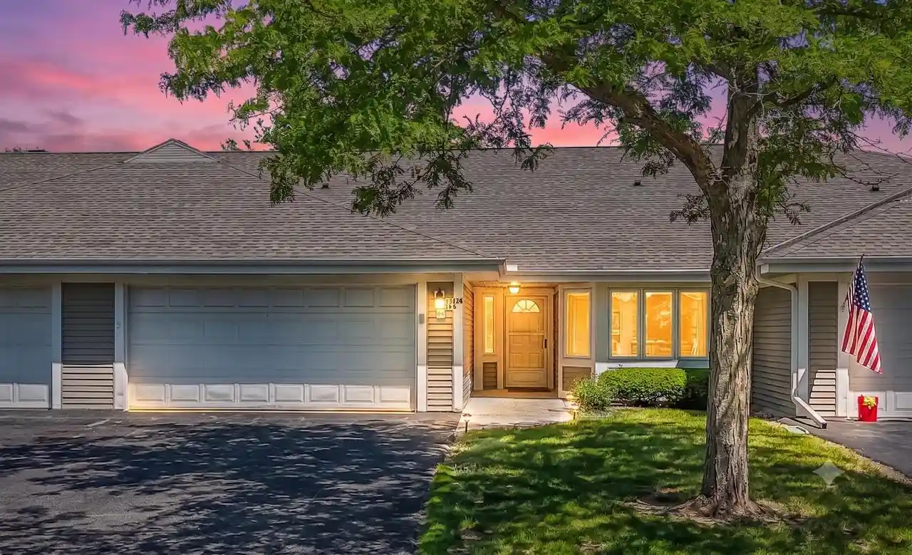 1st image of 11014 Mequon Square Dr Dr, Mequon, WI 53092 | MLS# 50326578