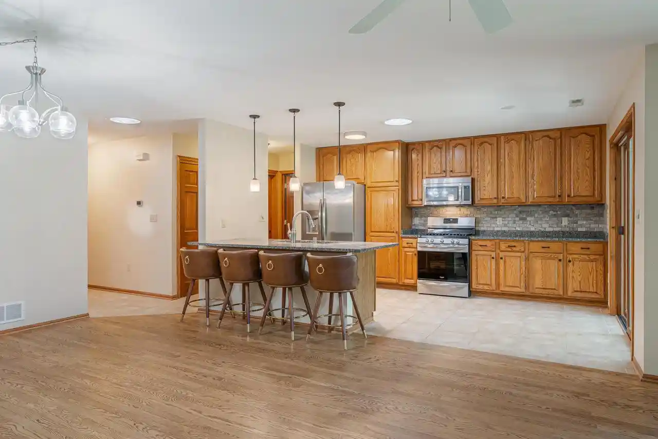 48th image of 11014 Mequon Square Dr Dr, Mequon, WI 53092 | MLS# 50326578