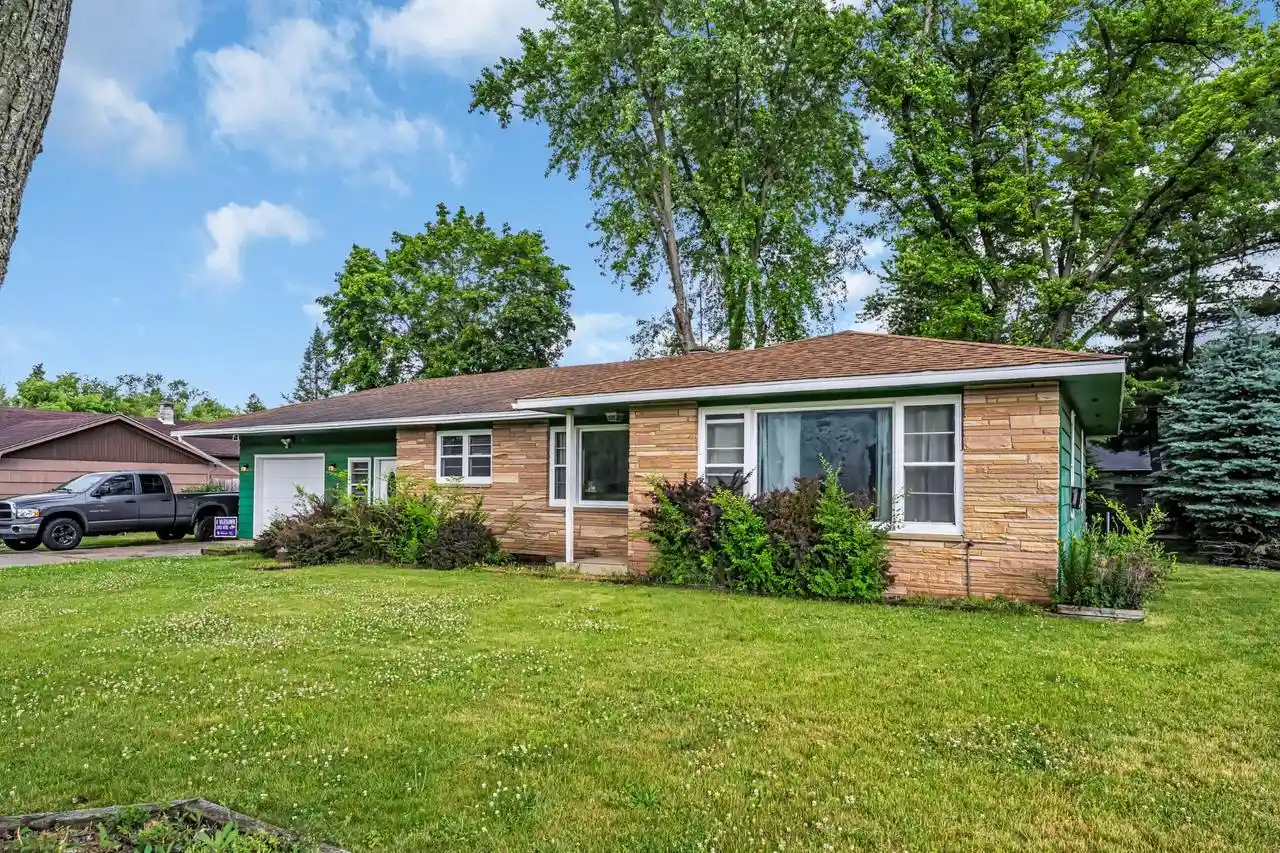 Homes for sale in Twin Lakes, WI | 9017 360th Avenue Avenue, Twin Lakes, WI 53181 | MLS# 1965254