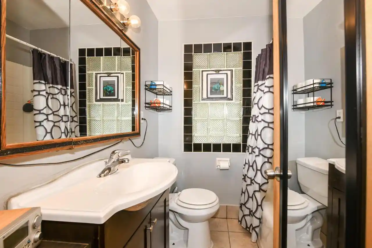Homes for sale in South Milwaukee, WI | 2426 5th Avenue Avenue, South Milwaukee, WI 53172 | MLS# 1965292