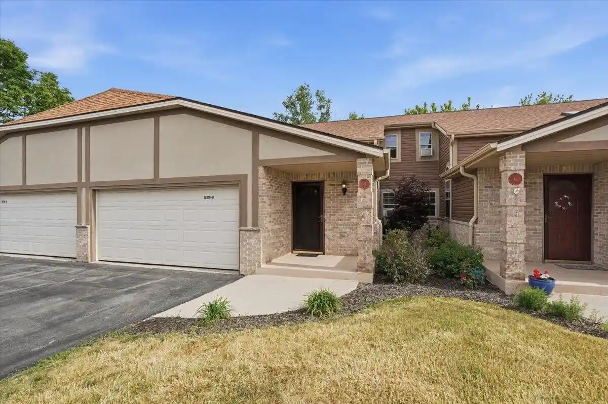 Homes for sale in Germantown, WI | N113w16218 Sylvan Circle Circle #B-18, Germantown, WI 53022 | MLS# 1965306