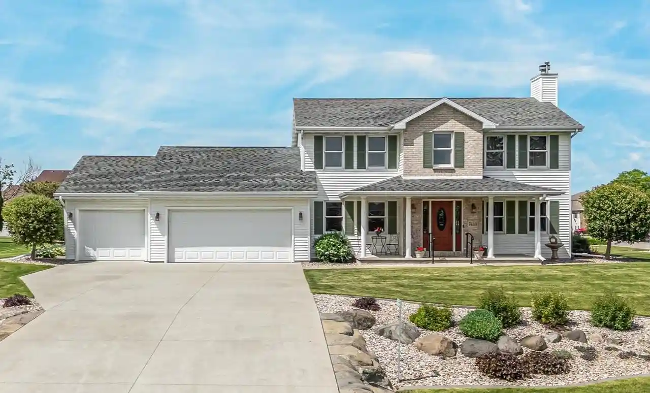 Homes for sale in Appleton, WI | W6108 Long Court Court, Appleton, WI 54914 | MLS# 50326627