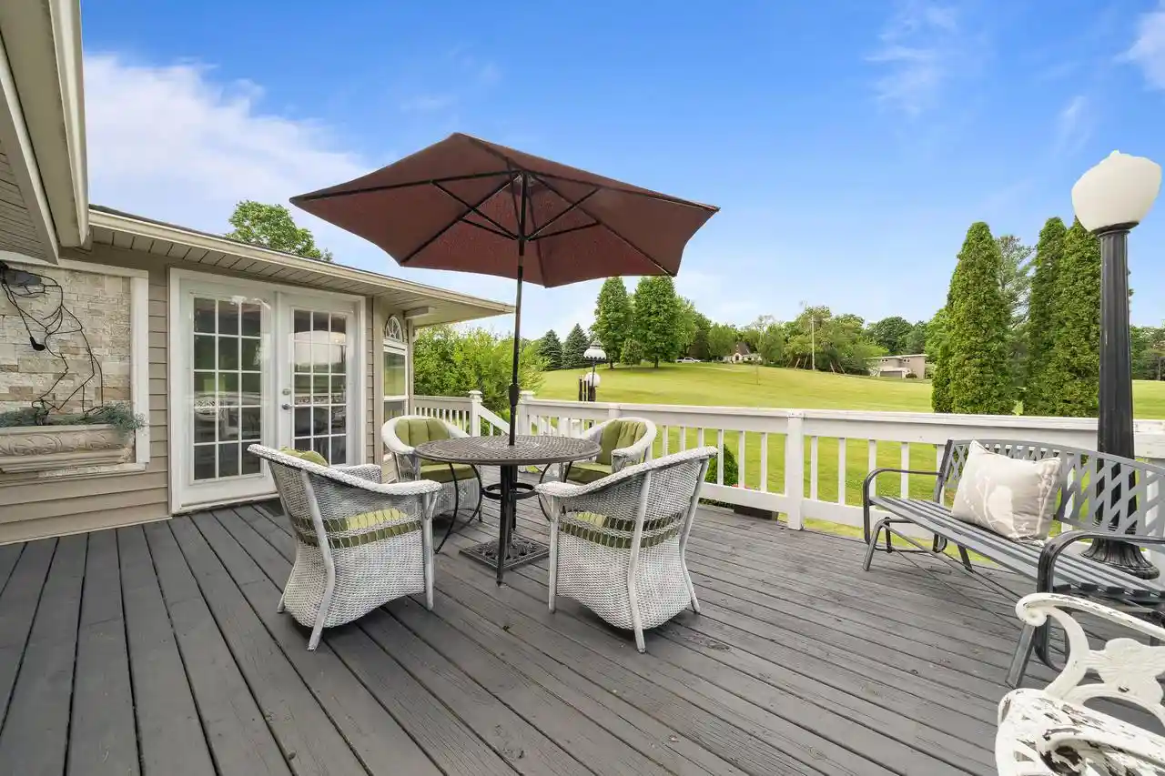 Homes for sale in Fontana, WI | 262 Castle Terrace Terrace, Fontana, WI 53125 | MLS# 1965345