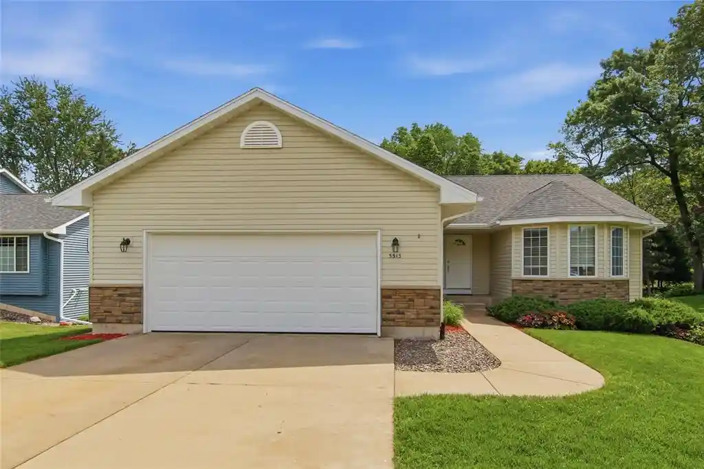 Homes for sale in Eau Claire, WI | 3513 Lamont Street Street, Eau Claire, WI 54701 | MLS# 1601828