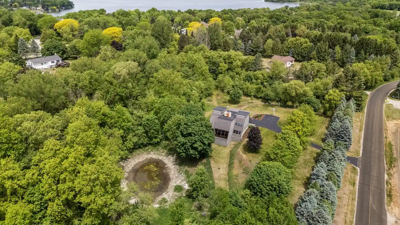 Homes for sale in Hartford, WI | 2953 Kettle Moraine Road Road, Hartford, WI 53027 | MLS# 1965363
