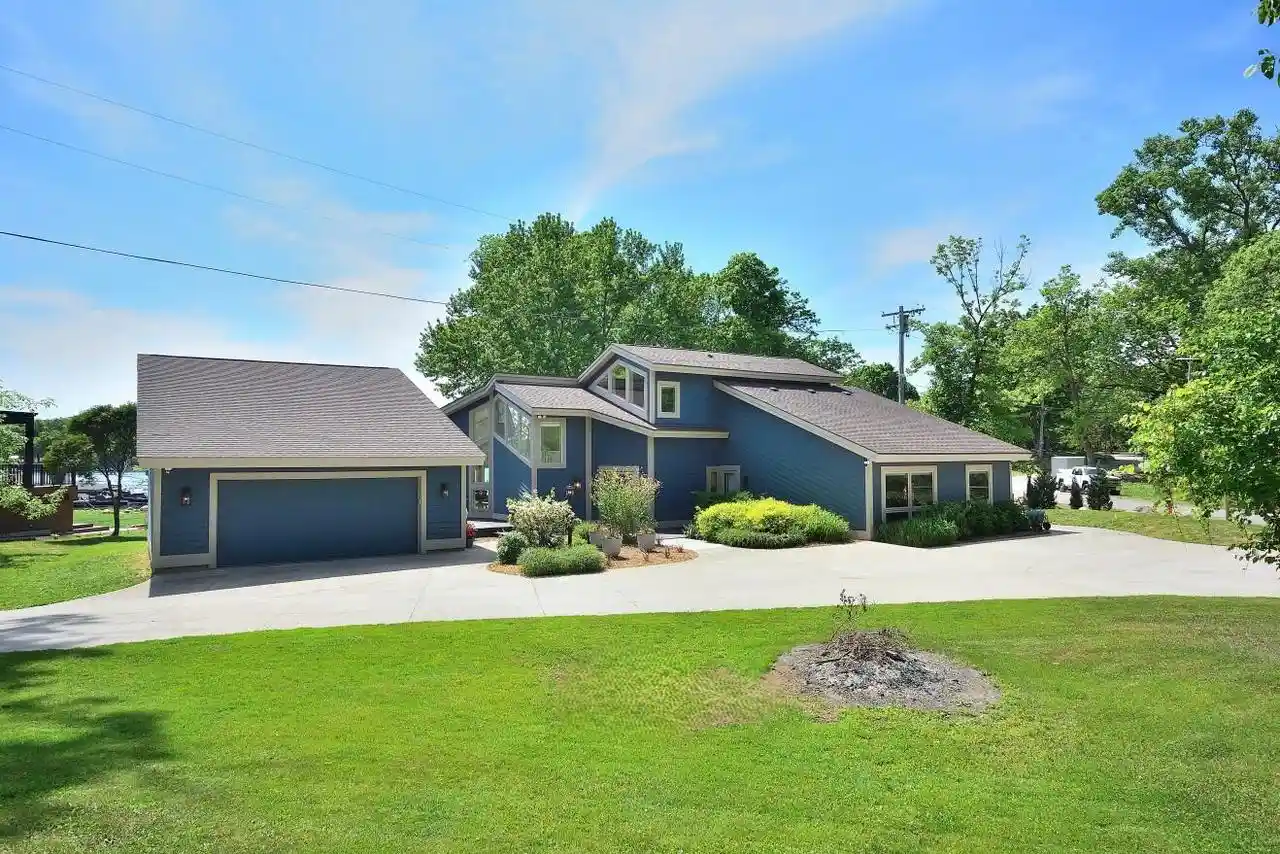 1st image of W339n5275 Road O, Nashotah, WI 53058 | MLS# 1965370