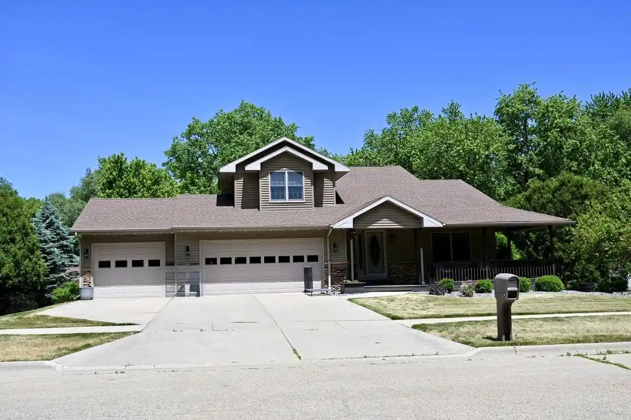 1st image of 3212 Rockport Park Dr Dr, Janesville, WI 53548 | MLS# 2024863