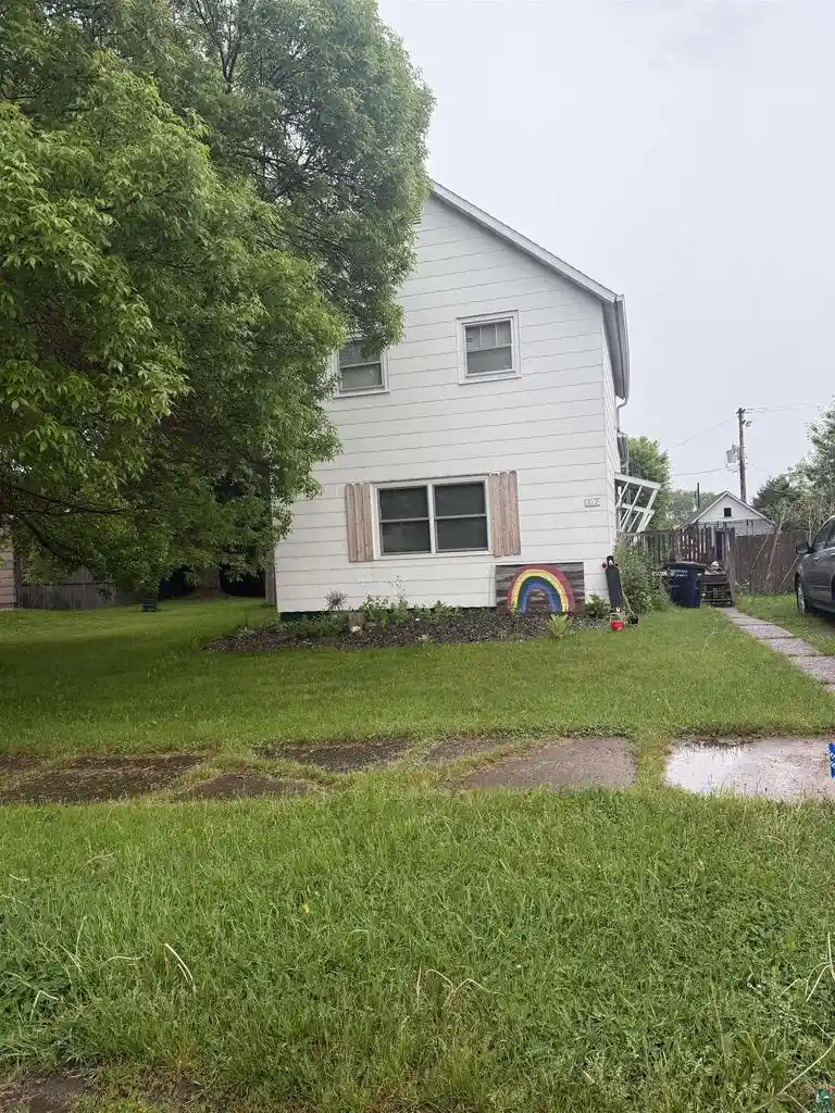 Photo 1 of Single family home for sale at 212 W Pine St St, Washburn, WI 54891 | MLS# 6125774 | Listing updated on 2026-07-26