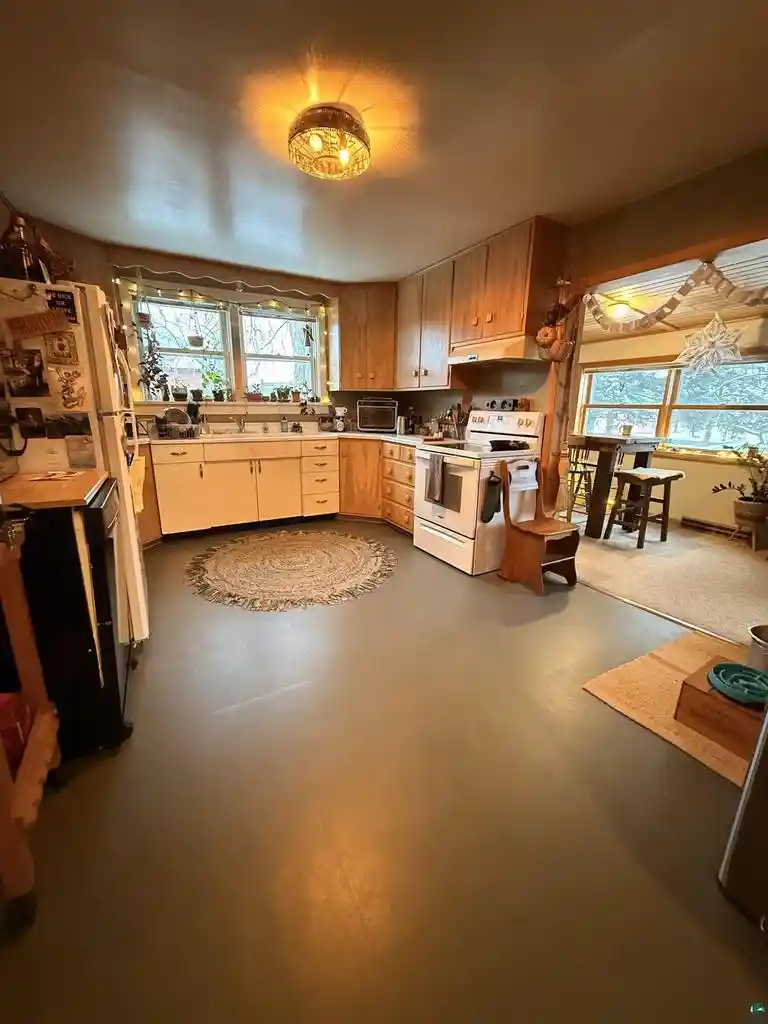 Photo 2 of Single family home for sale at 212 W Pine St St, Washburn, WI 54891 | MLS# 6125774 | Listing updated on 2026-07-26