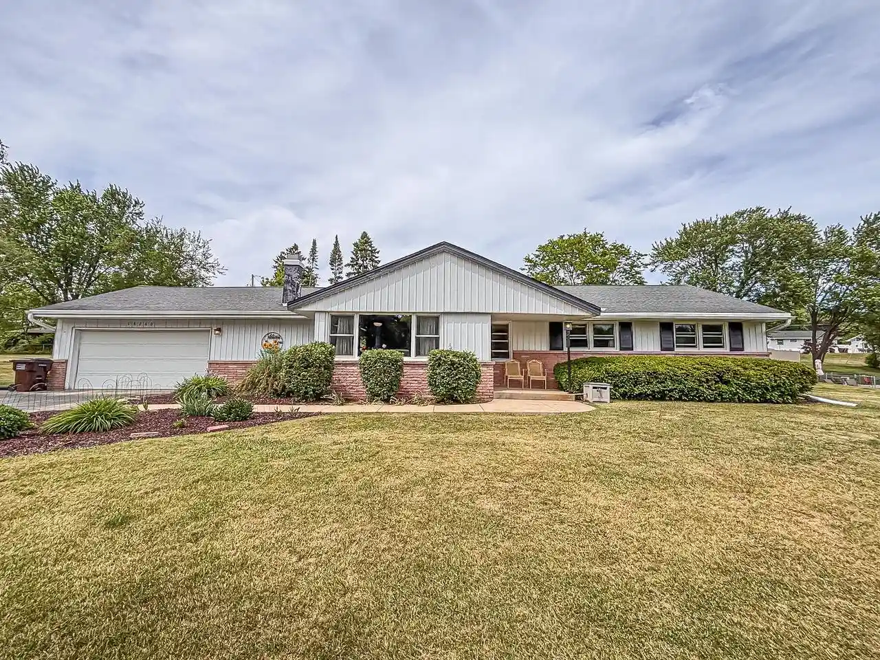 Homes for sale in New Berlin, WI | 18260 W Willow Road Road, New Berlin, WI 53146 | MLS# 1965378