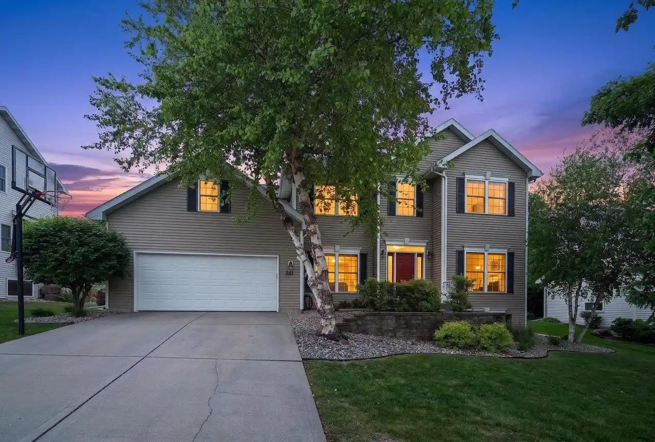 Homes for sale in Verona, WI | 441 Dunhill Dr Dr, Verona, WI 53593 | MLS# 2024868