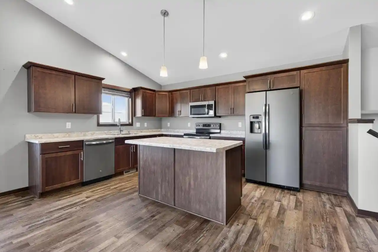 Photo 3 of Single family home for sale at 1909 Prairie Pl Pl, Holmen, WI 54636 | MLS# 1965386 | Listing updated on 2026-10-08