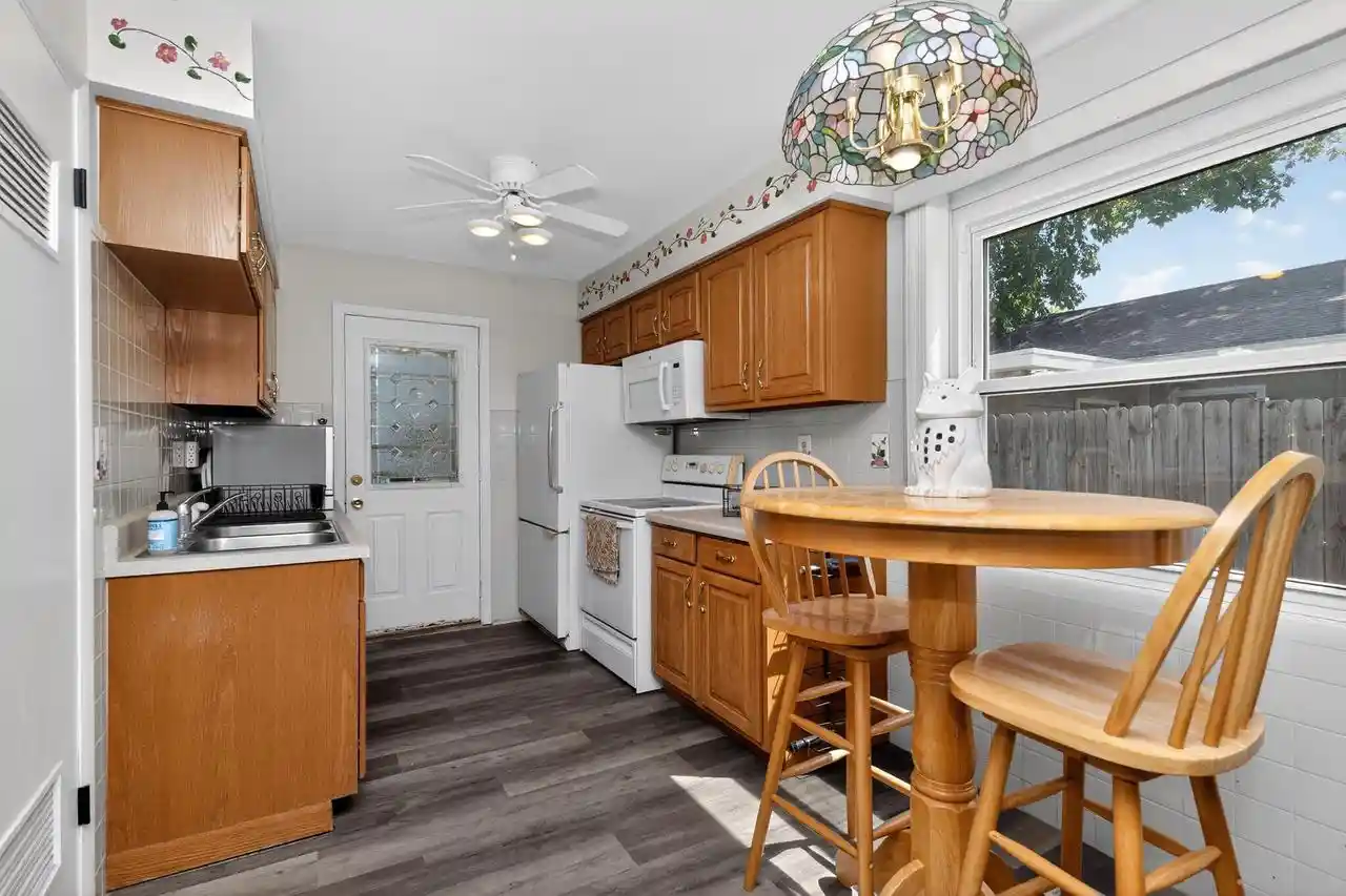 Homes for sale in Appleton, WI | 1618 E College Avenue Avenue, Appleton, WI 54915 | MLS# 1965396