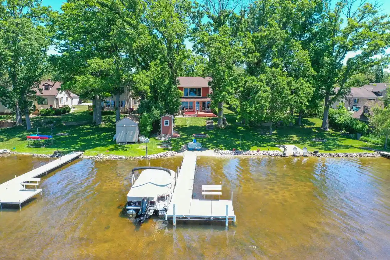 Homes for sale in Waterford, WI | 7926 E Long Lake Dr Dr, Waterford, WI 53185 | MLS# 1965395