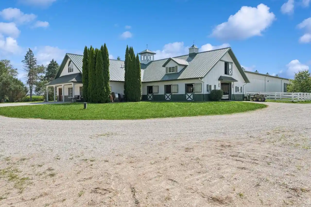 Homes for sale in Genoa City, WI | W1800 County Road B, Genoa City, WI 53128 | MLS# 1965402