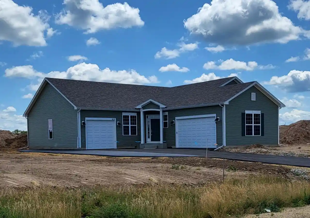 Homes for sale in Williams Bay, WI | 402 Manchester Dr Dr #Lt121 Lincoln, Williams Bay, WI 53191 | MLS# 1965428