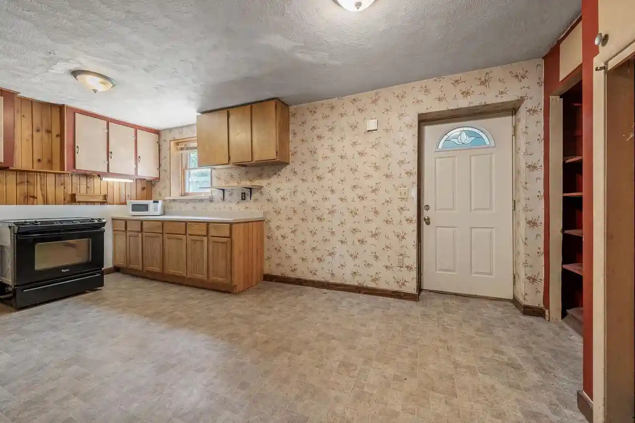 Homes for sale in Nichols, WI | W5643 Main Street Street, Nichols, WI 54152 | MLS# 50326671