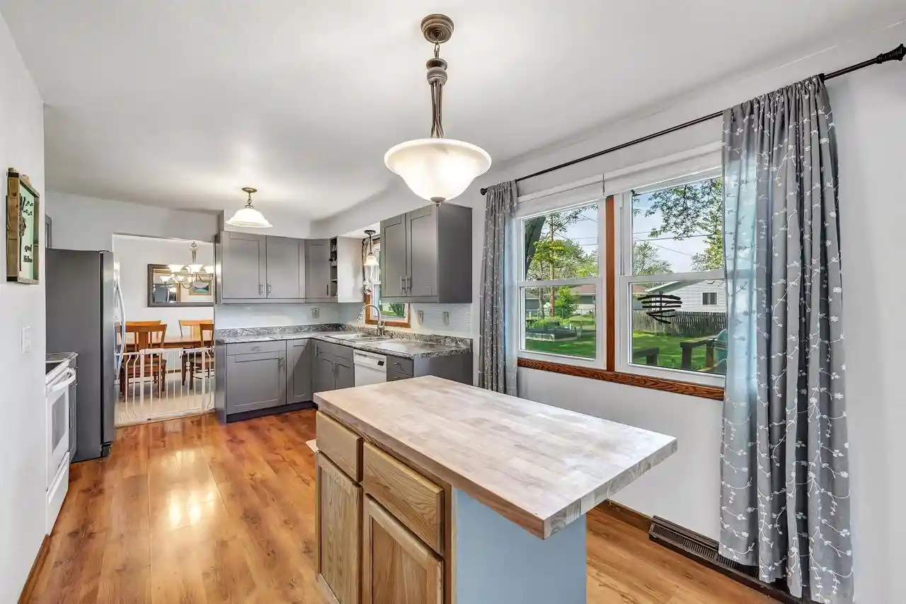 Homes for sale in Menasha, WI | 1128 Deerfield Avenue Avenue, Menasha, WI 54952 | MLS# 50326675