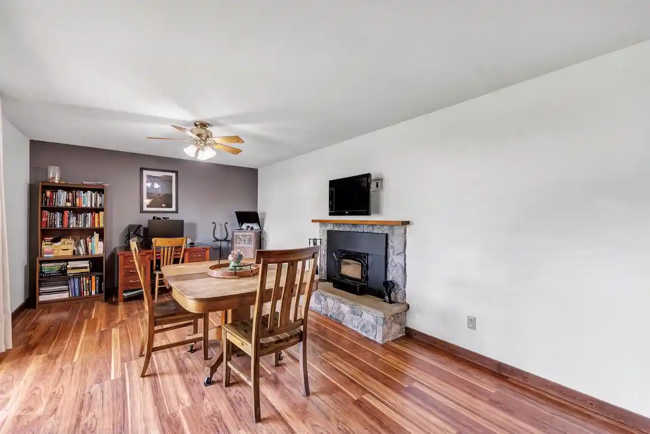 Homes for sale in Menasha, WI | 1128 Deerfield Avenue Avenue, Menasha, WI 54952 | MLS# 50326675