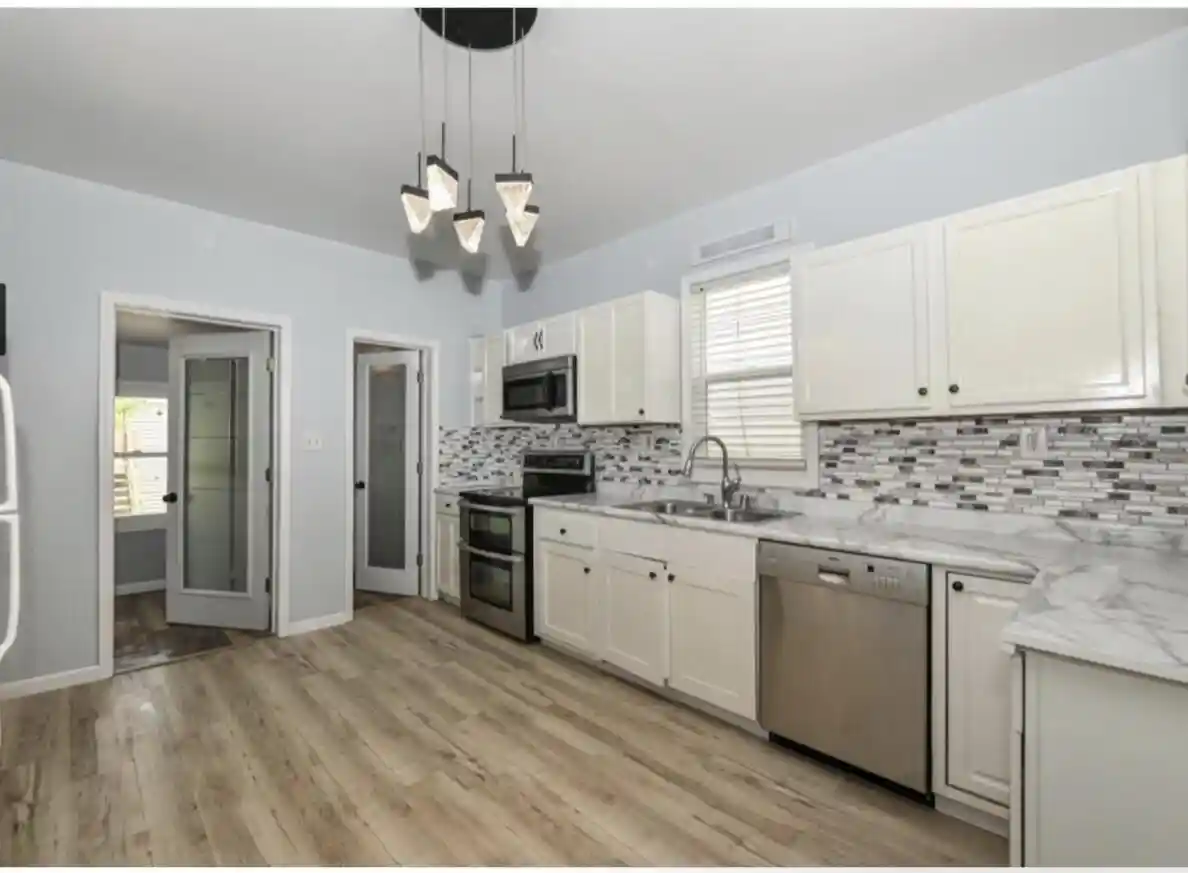 Homes for sale in South Milwaukee, WI | 1320 Milwaukee Avenue Avenue, South Milwaukee, WI 53172 | MLS# 1965443