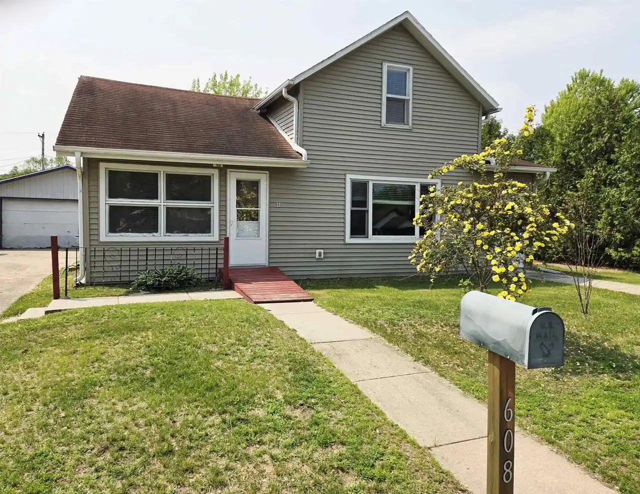 Homes for sale in Boscobel, WI | 608 E Lagrand Street Street, Boscobel, WI 53805 | MLS# 2024907