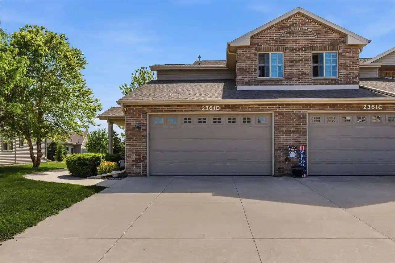 Homes for sale in Appleton, WI | 2361 E Plank Circle Circle #D, Appleton, WI 54915 | MLS# 50326645