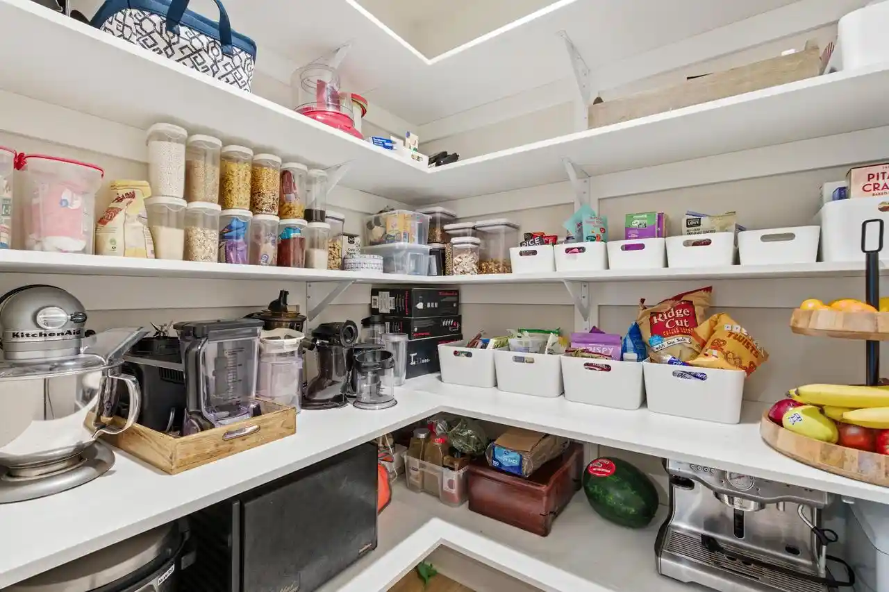 Photo 3 of Single family home for sale at 3725 Olde Howell Road Road, Waukesha, WI 53188 | MLS# 1965460 | Listing updated on 2026-08-12