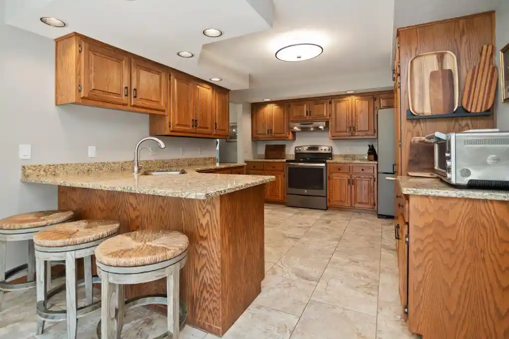 4th image of 1825 Eagle Dr Dr, Neenah, WI 54956 | MLS# 50326694
