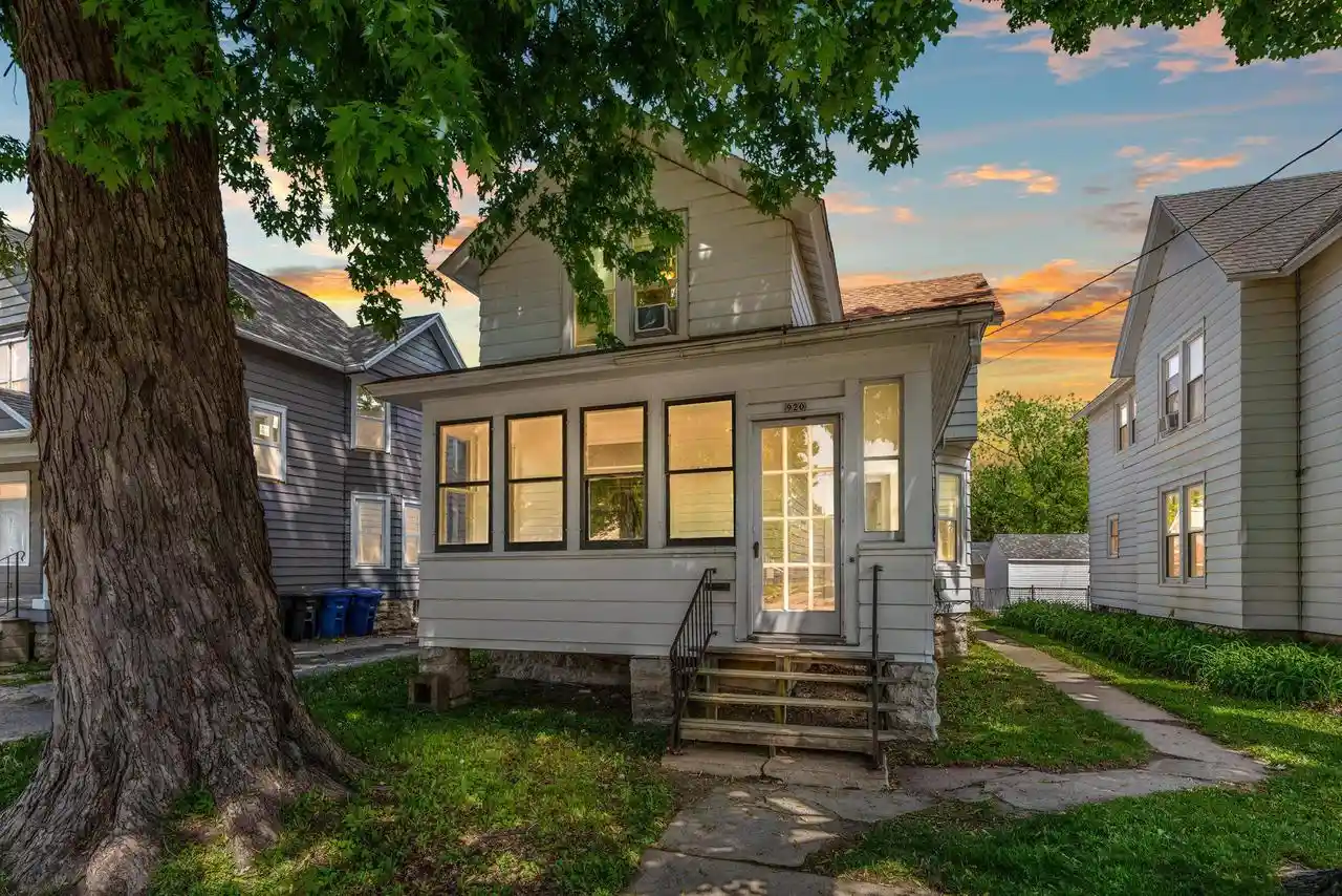 Homes for sale in Oshkosh, WI | 920 Wisconsin Street Street, Oshkosh, WI 54901 | MLS# 50326704